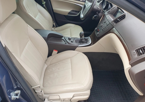 Opel Insignia cena 24900 przebieg: 238000, rok produkcji 2010 z Nidzica małe 781